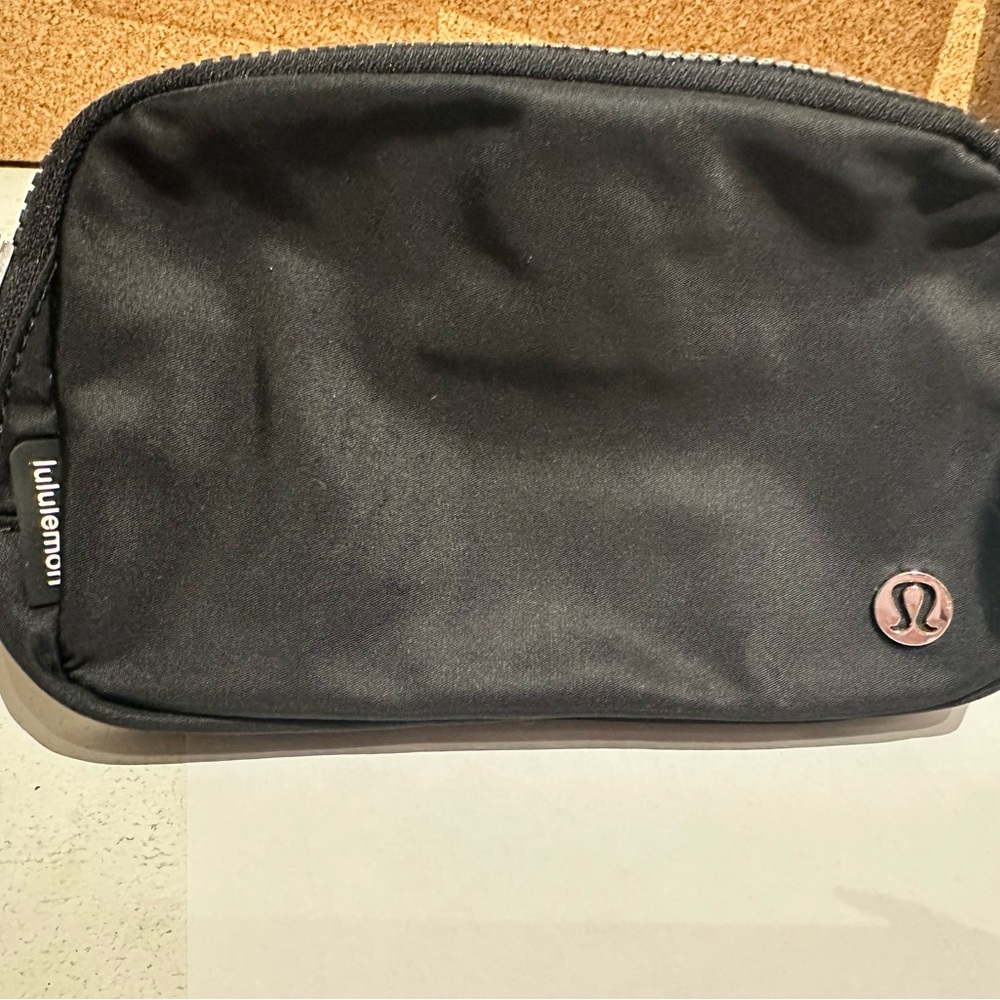 lululemon athletica Black Toiletry Bag
